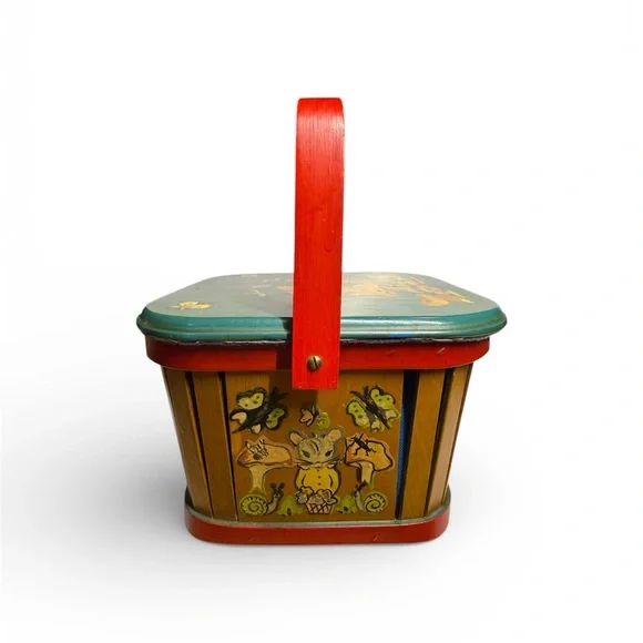 Vintage Hand-Painted Woodland Bunny & Squirrel Basket - Picture 7 of 10